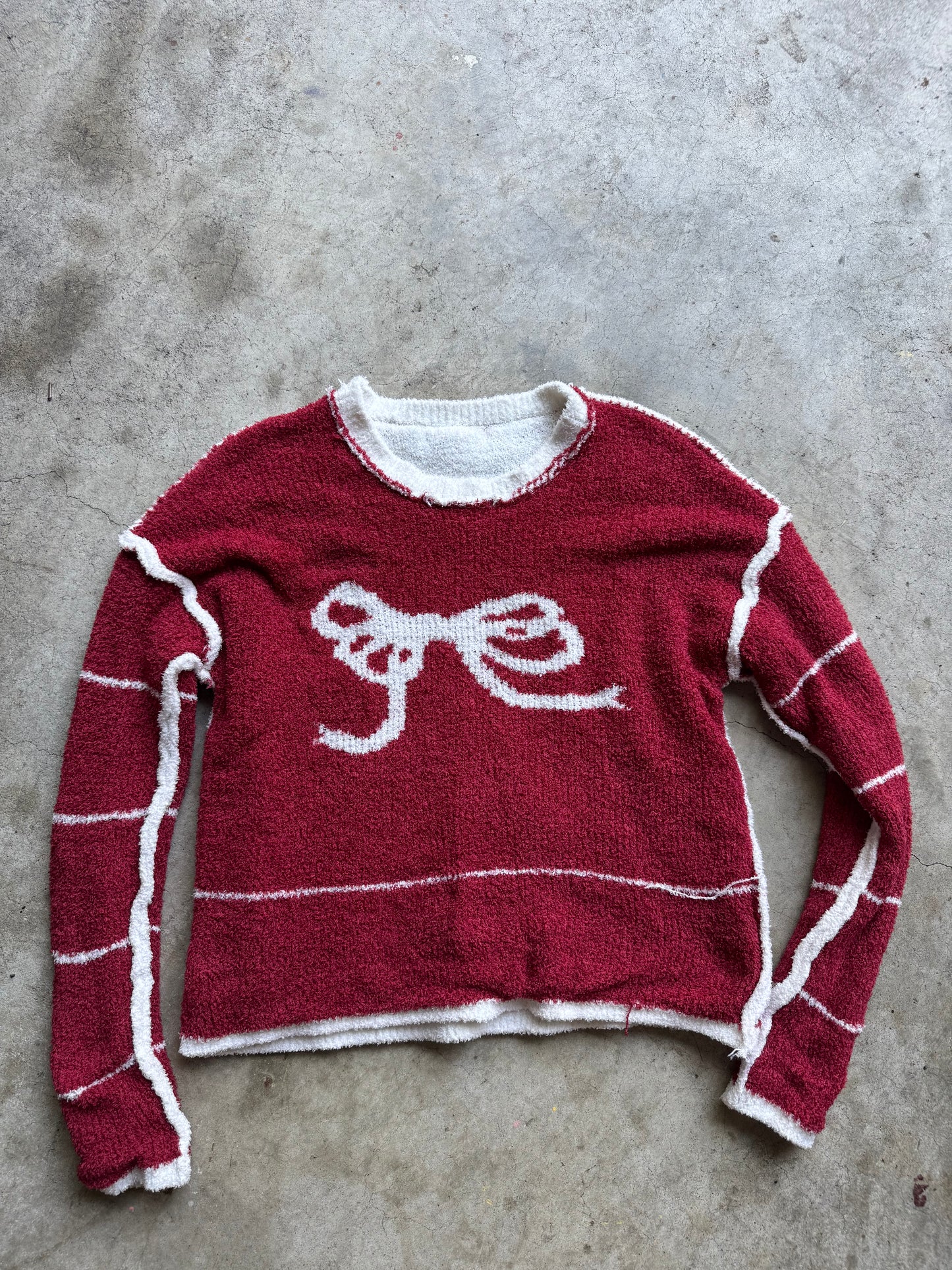 Bow revisable sweater