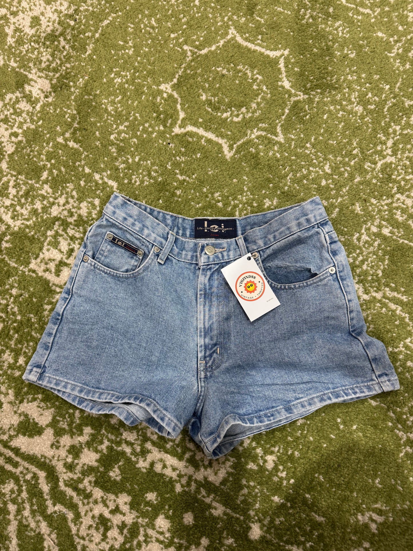 USA vtg LEI shorts