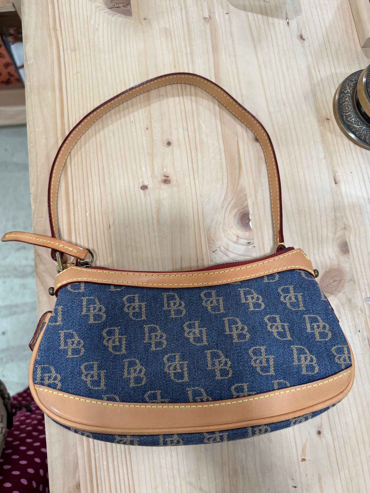 Dooney & Bourke 1975 Hand Purse
