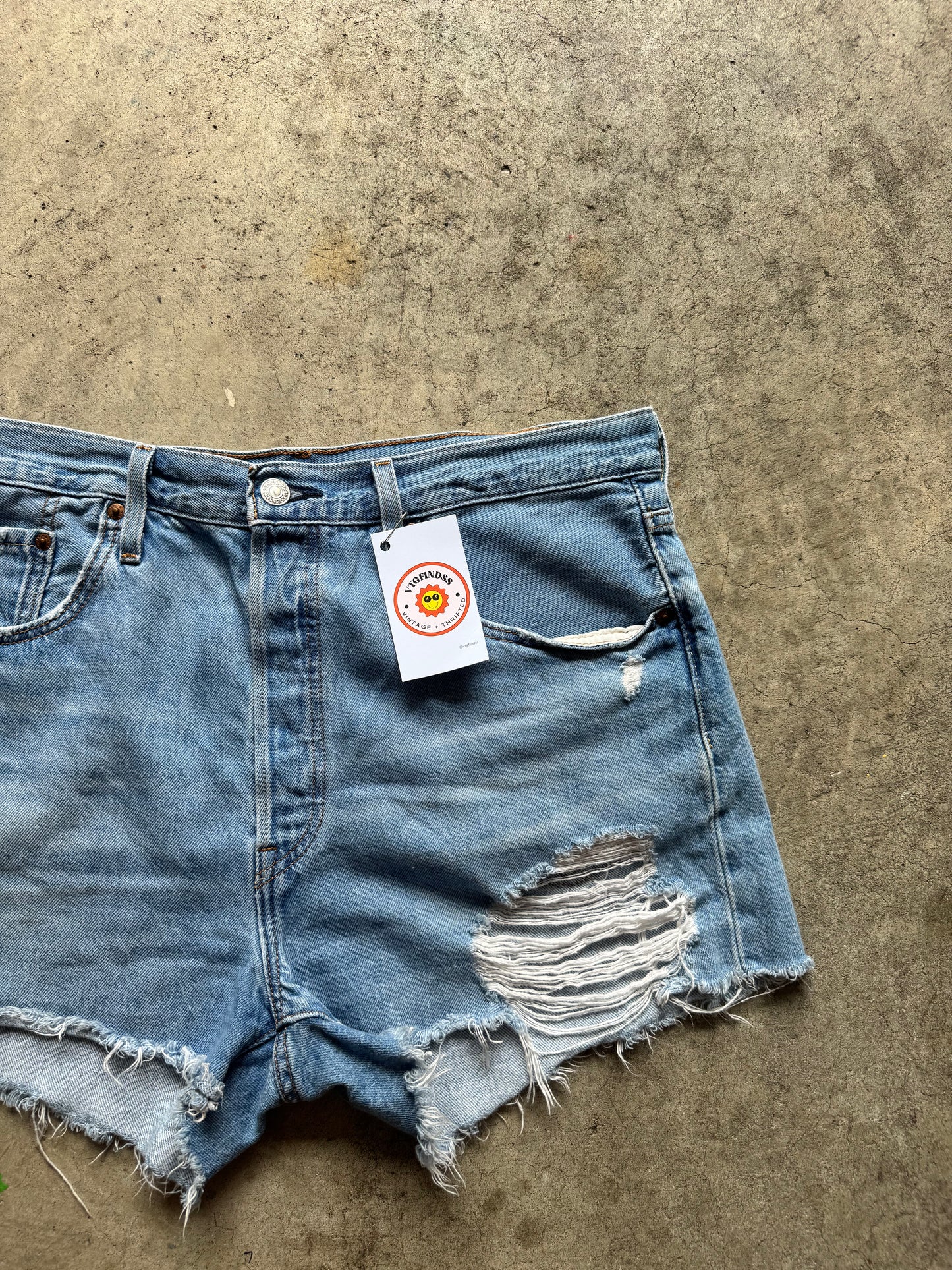 Levi shorts