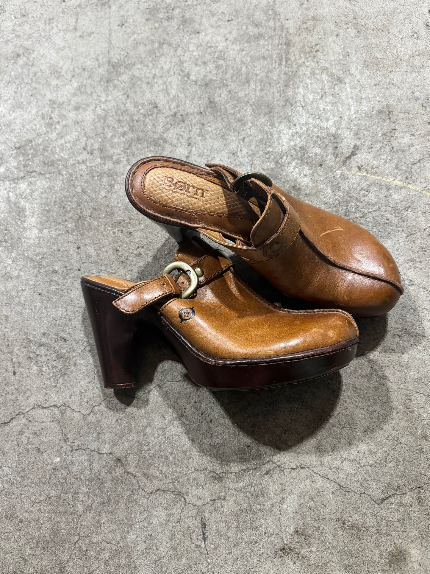 Vtg clogs