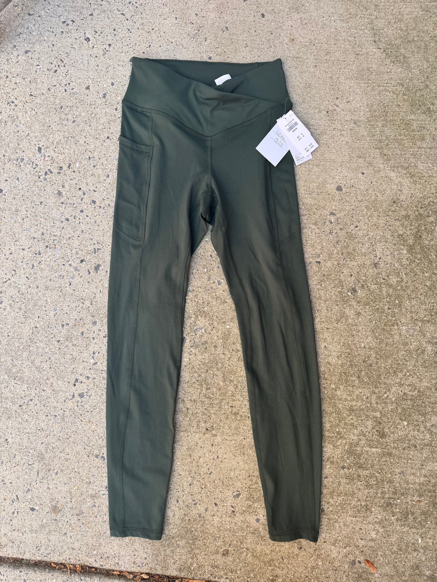 NWT gilly hicks leggings
