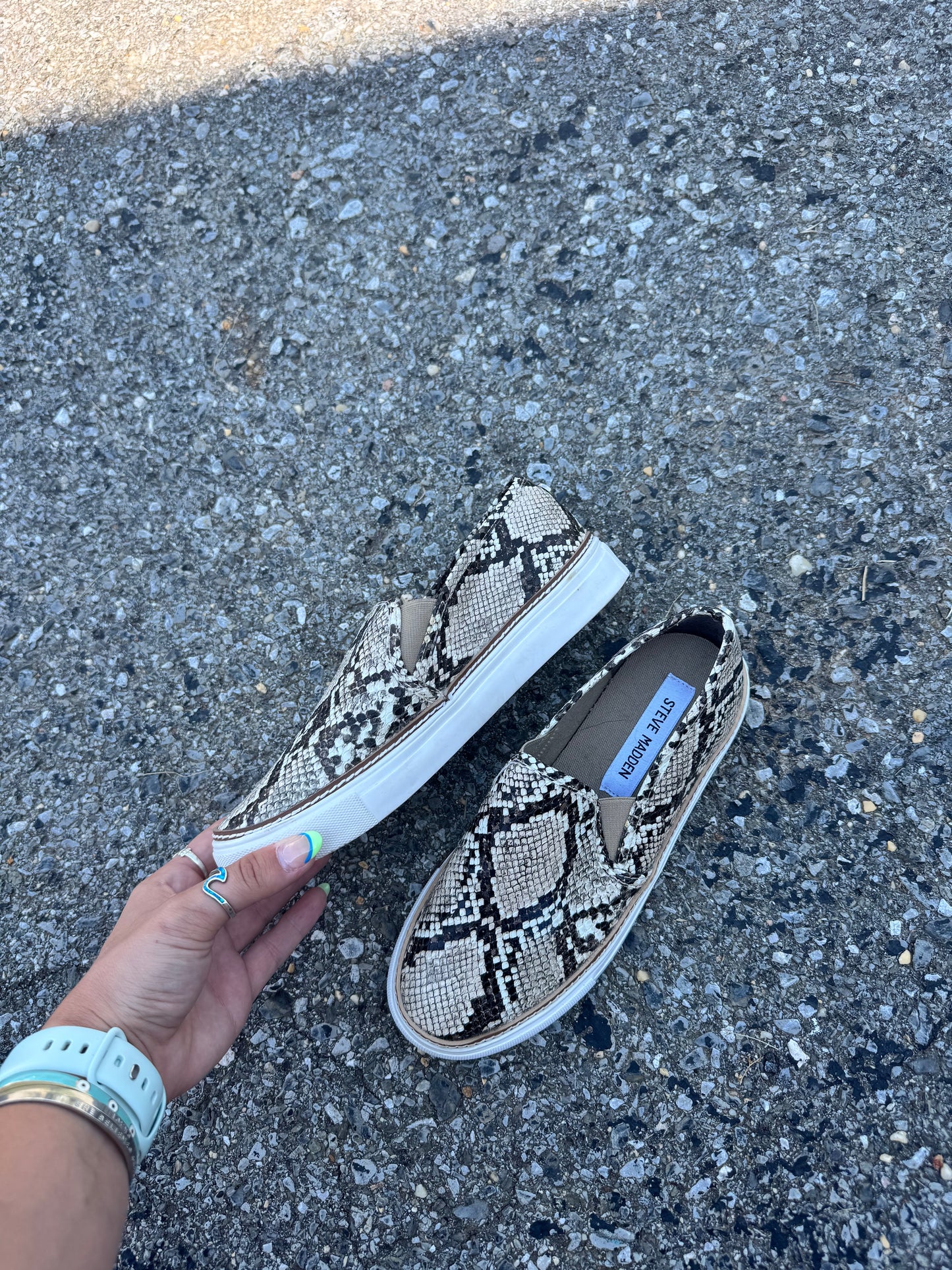 Steven madden slip ons