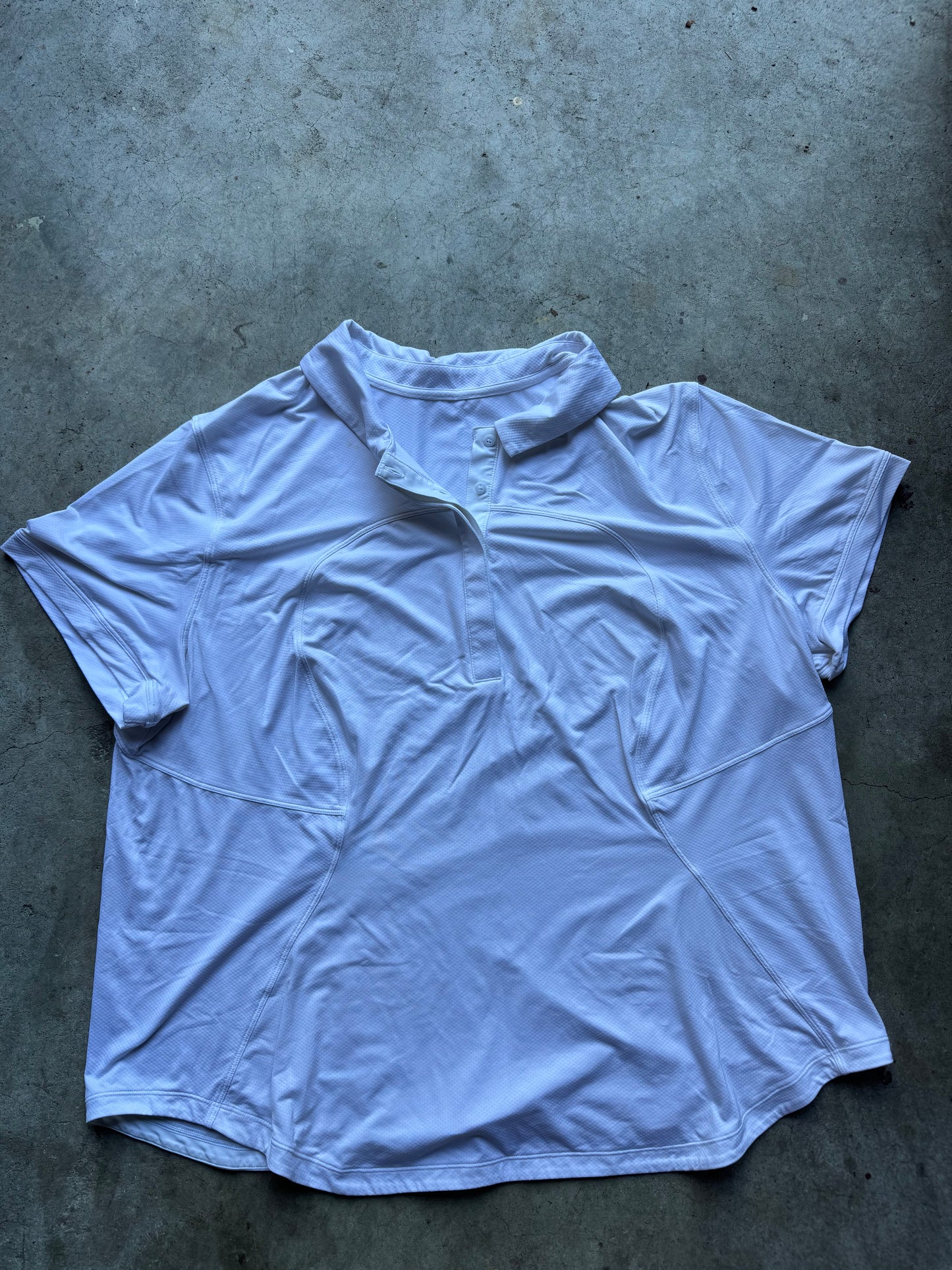 Lululemon tee