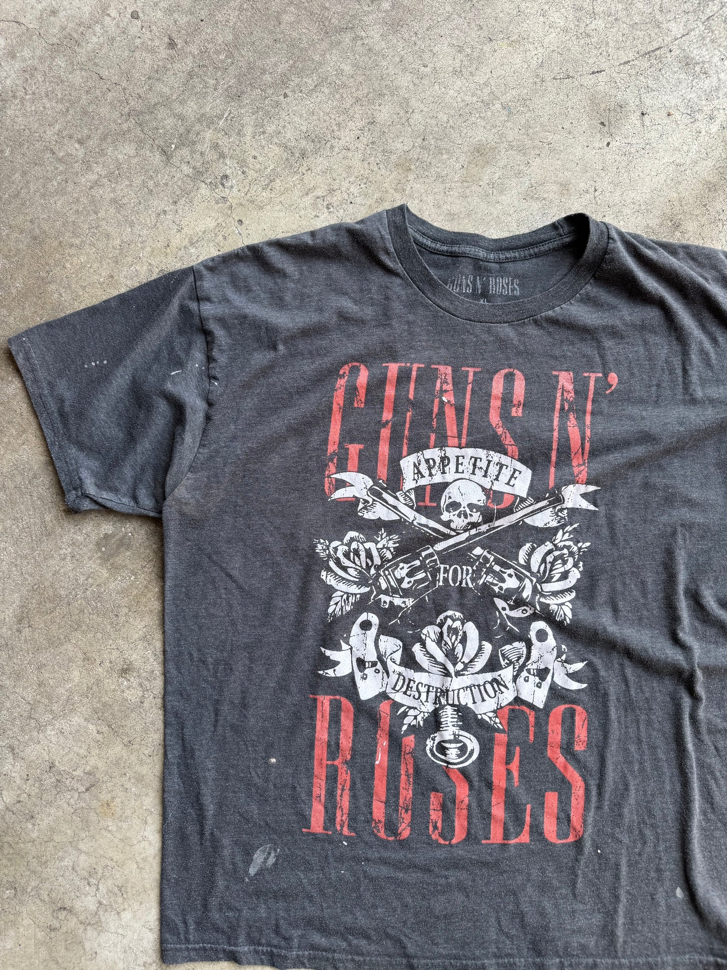 Guns and Roses tee