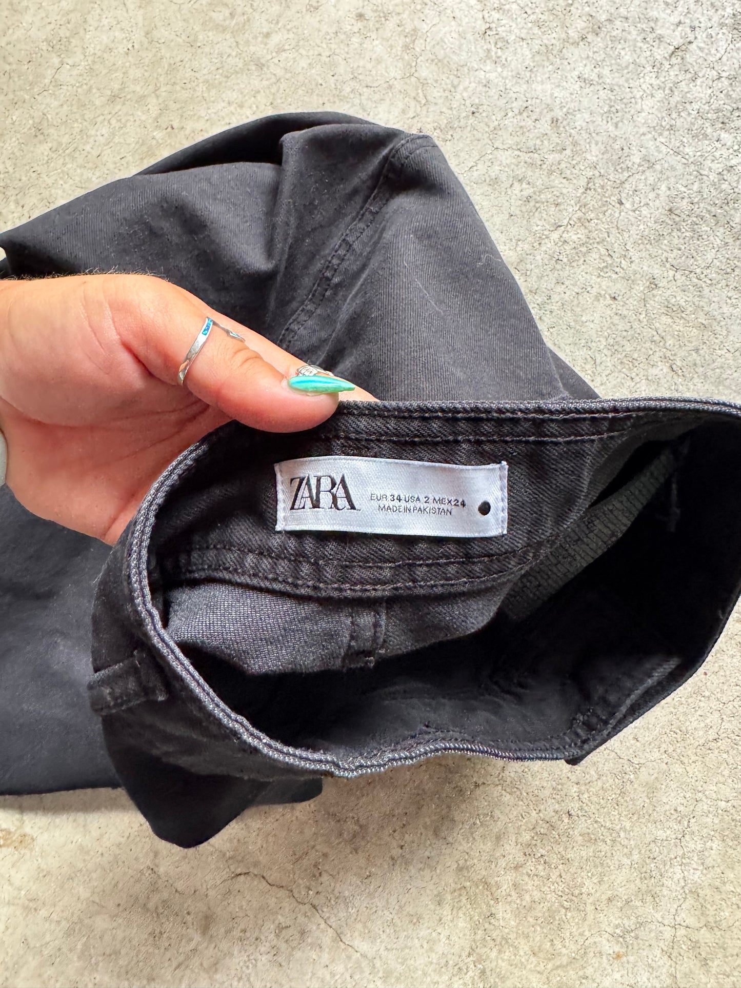 Black zara jeans