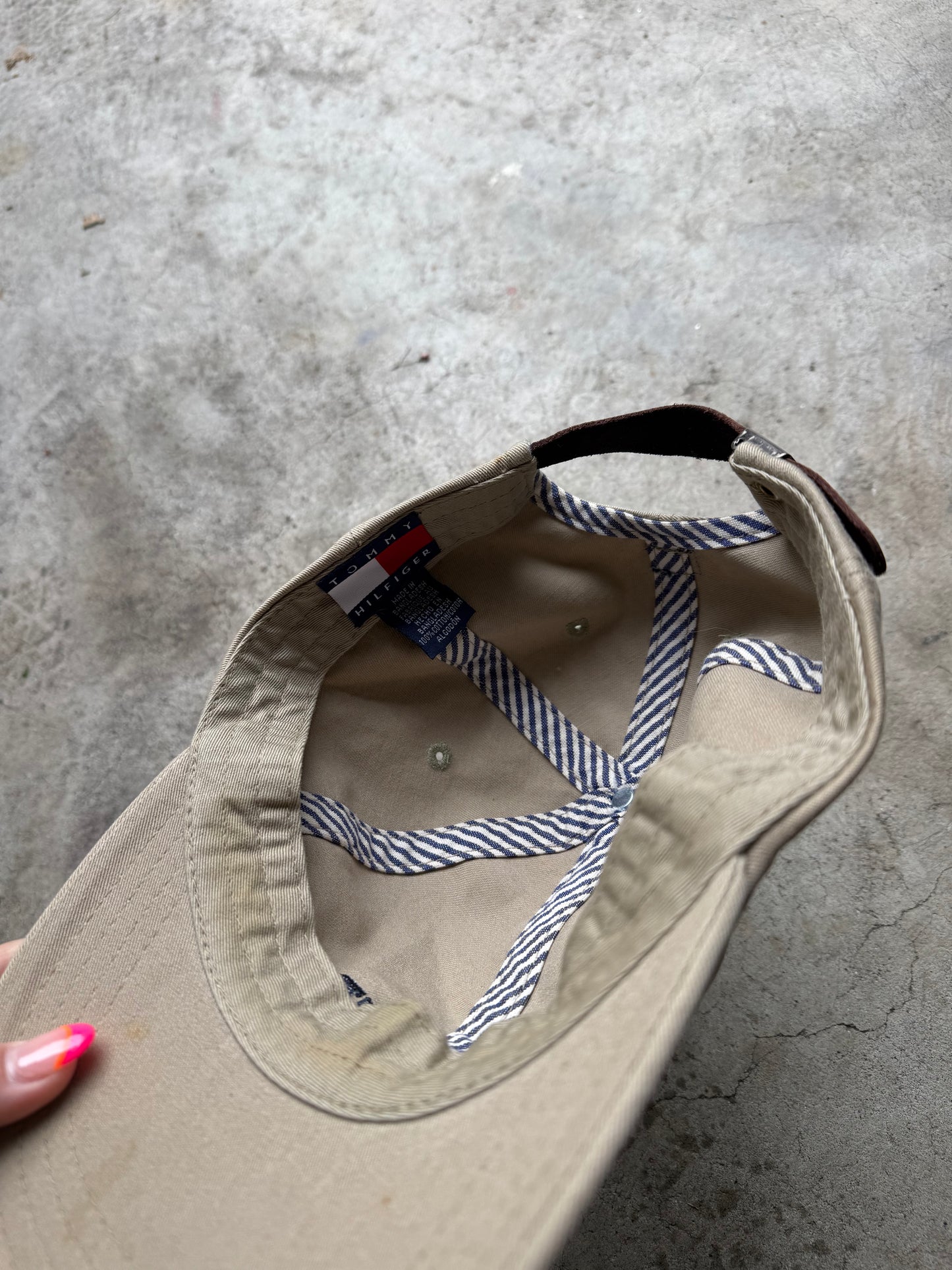 Vtg Tommy Hilfiger hat