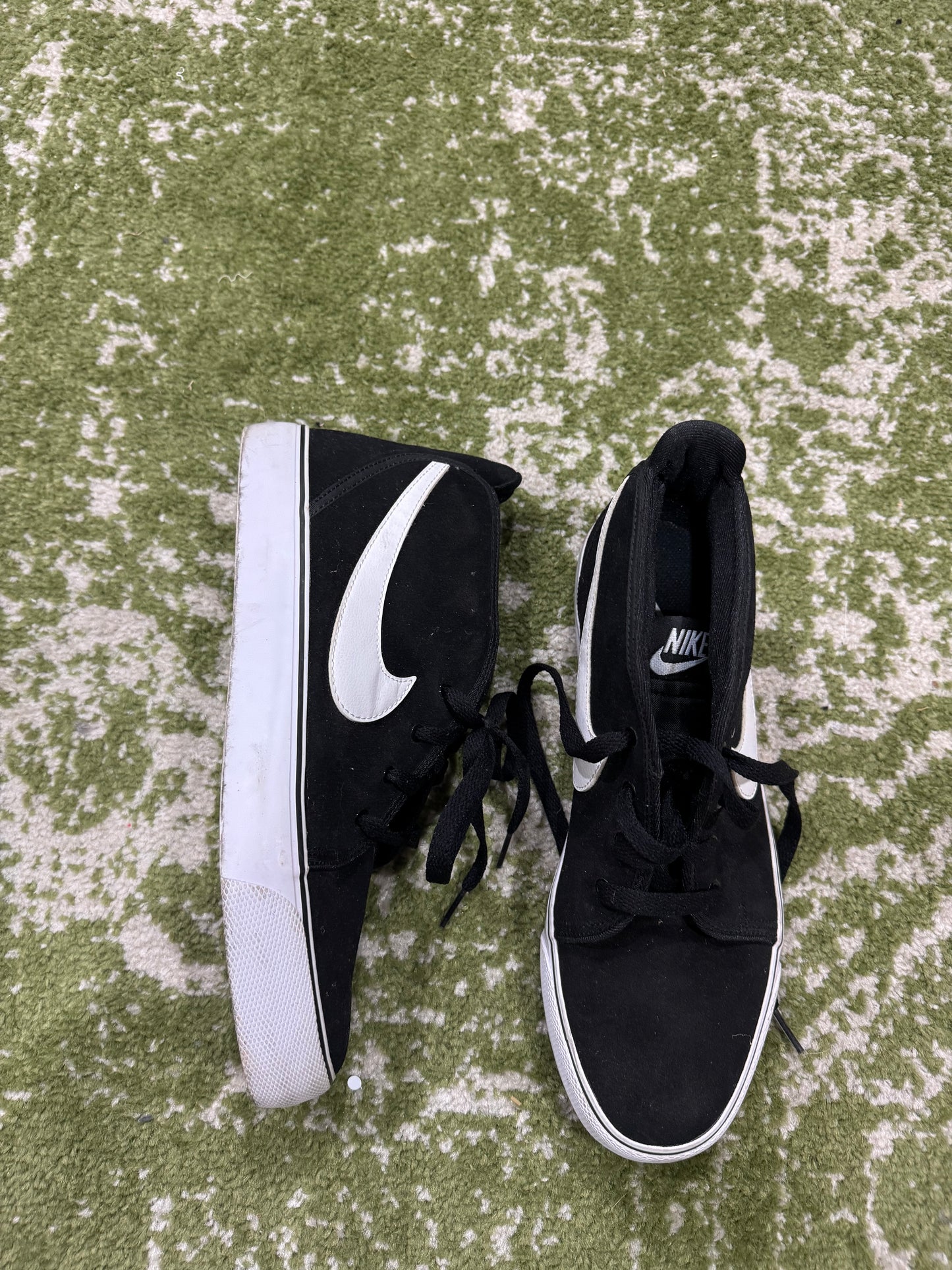 Nike men’s shoes