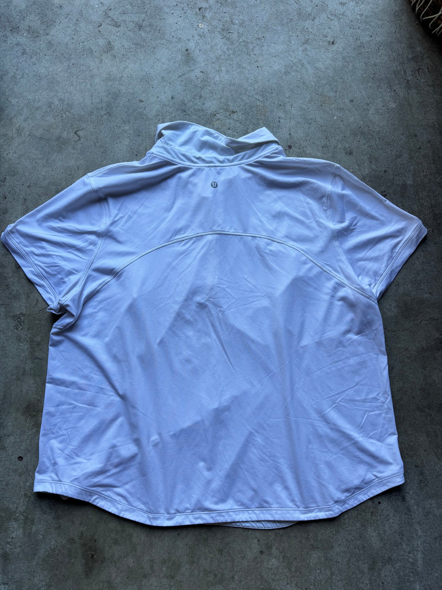 Lululemon tee