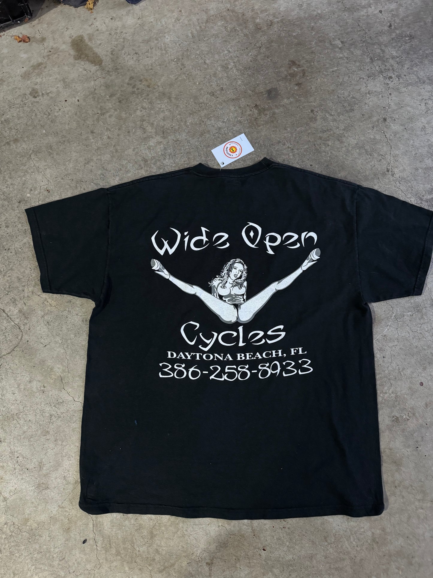 Wide open tee