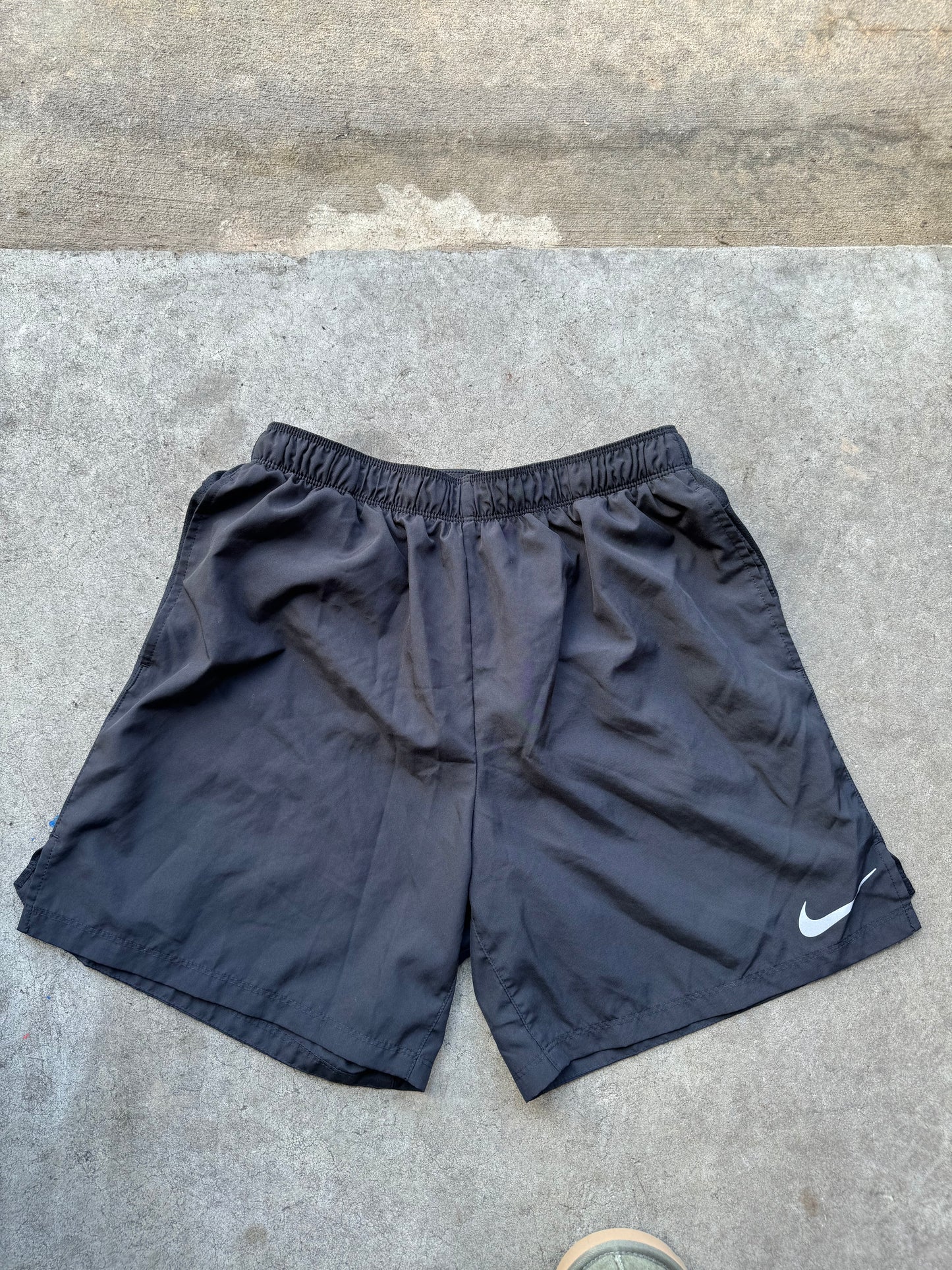 Black nike shorts