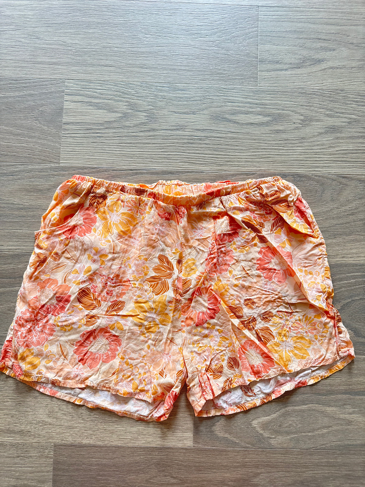 Flower shorts