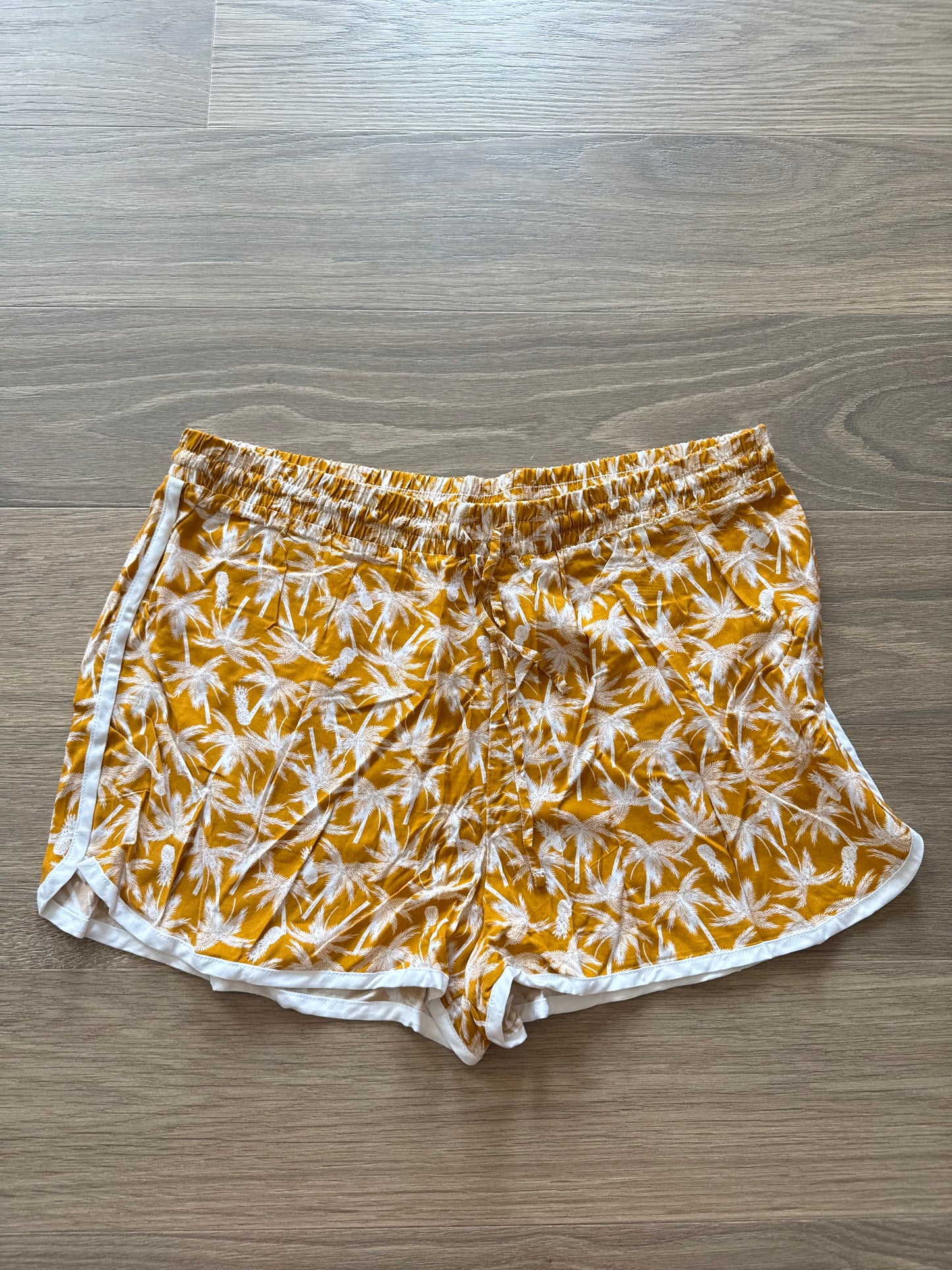 Short size XL