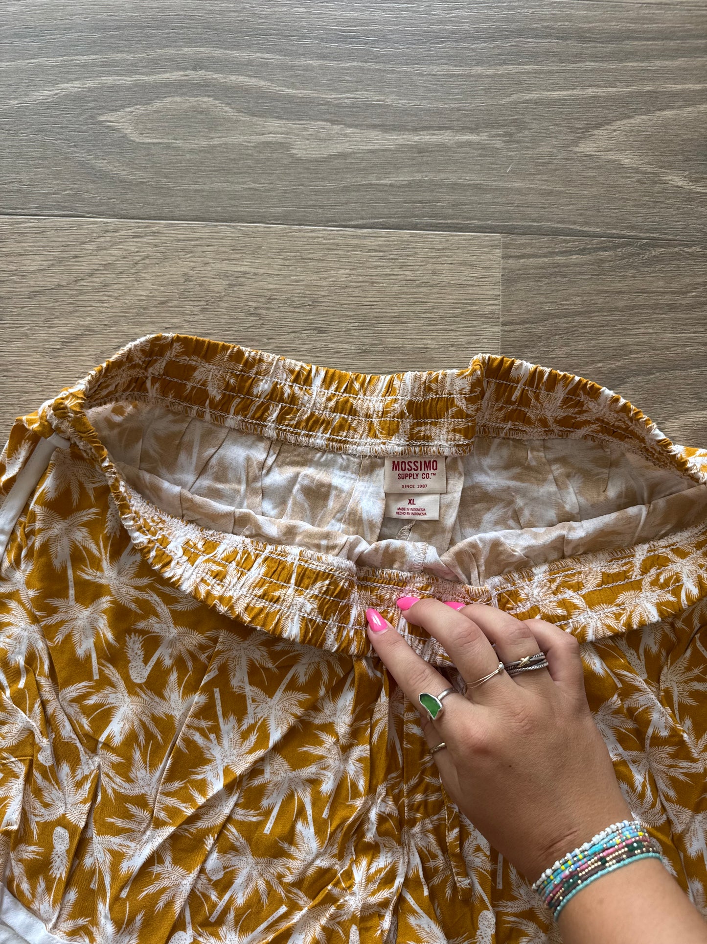 Short size XL
