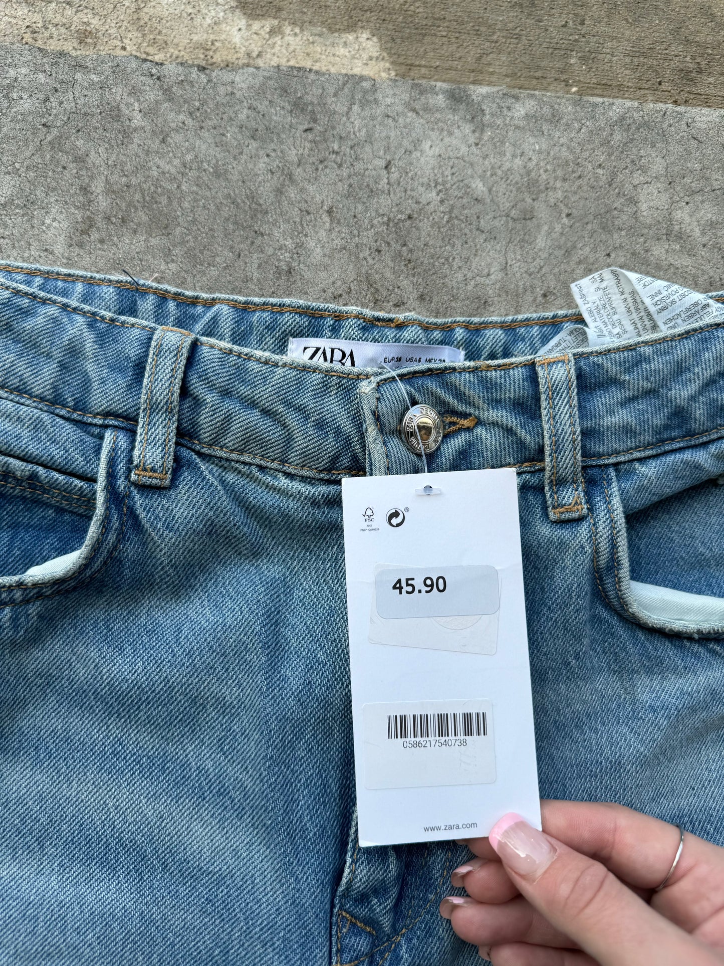 Zara jeans