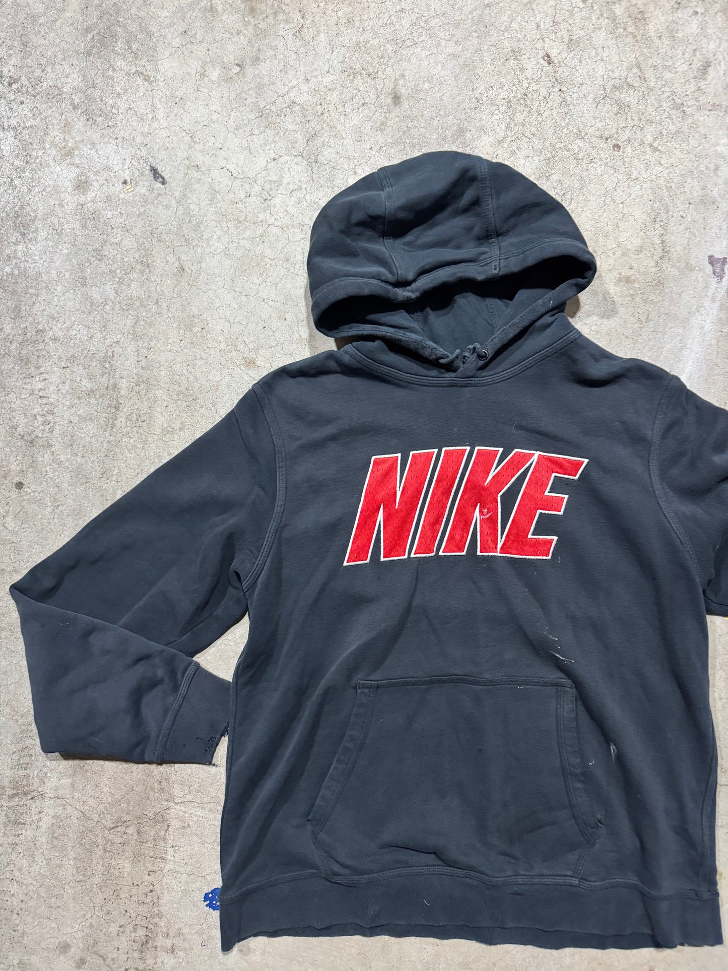 Distressed Vtg Nike hoodie