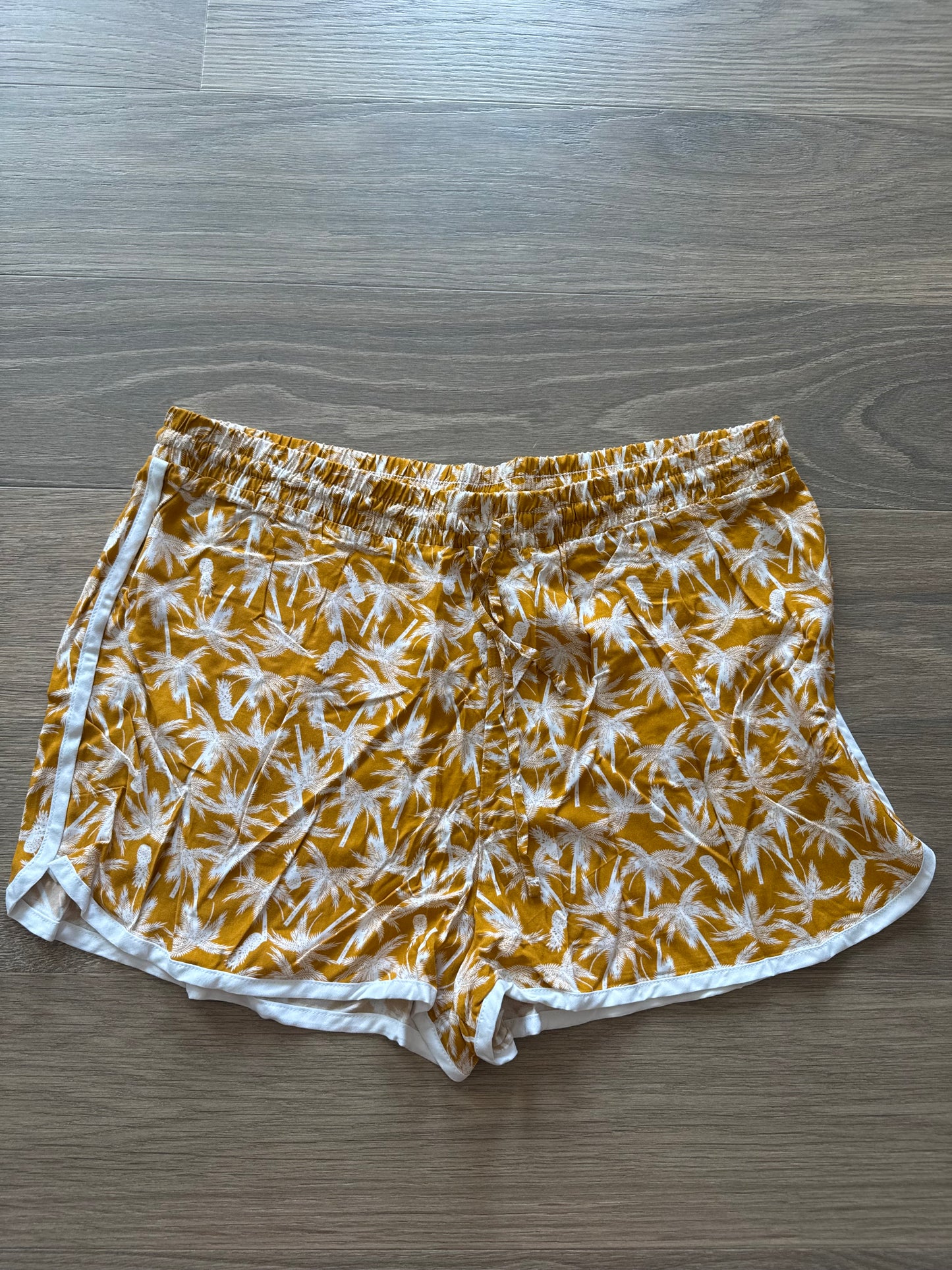 Short size XL