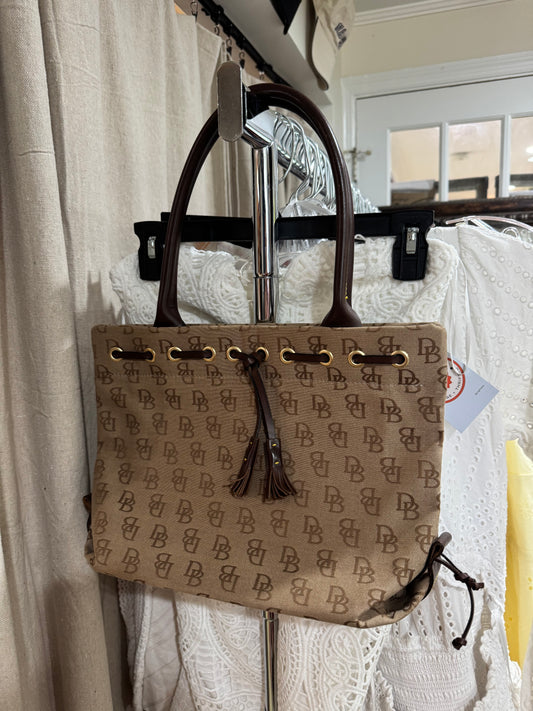 Dooney & Bourke purse